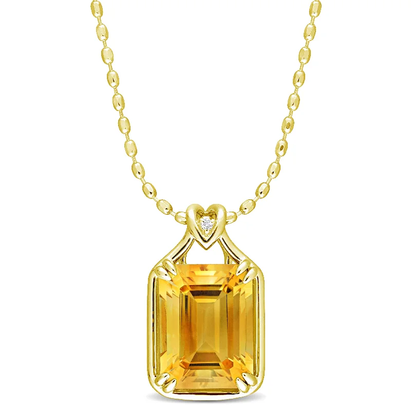 Mimi & Max Womens 10 3/4ct TGW Octagon-Cut Citrine and White Topaz Solitaire Necklace in Yellow Silver