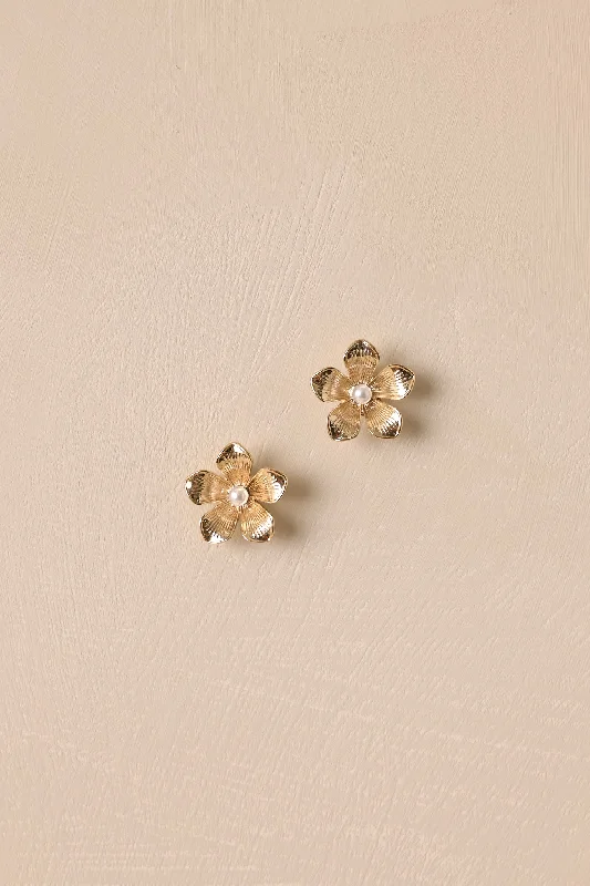 Clear My Mind Gold Textured Floral Earrings